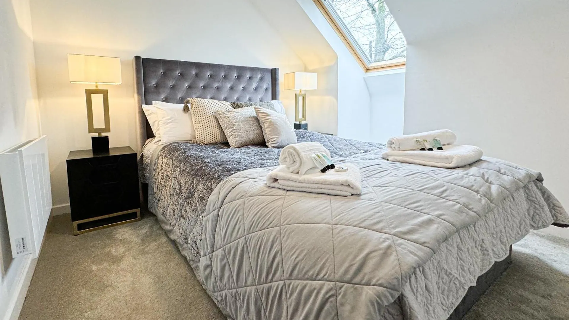Long Term Business Stays - Relocating Families York 0*,  Wielka Brytania