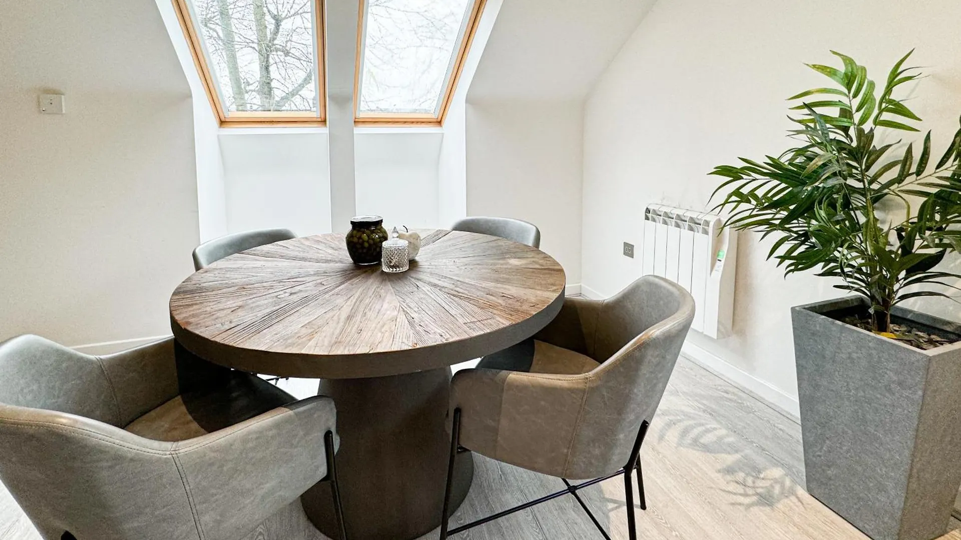 Long Term Business Stays - Relocating Families York